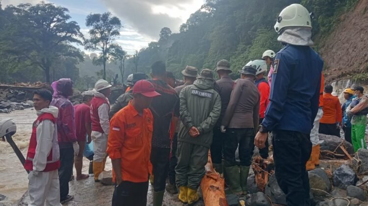 Banjir Sumatera Barat: Korban Meninggal Tembus 90 Jiwa, Kabupaten Agam Jadi Titik Terparah