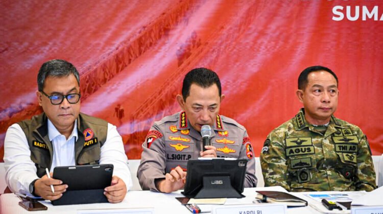 TNI-Polri Kerahkan Kekuatan Masif Tanggulangi Bencana di Sumatra, Puluhan Ribu Personil Dikerahkan