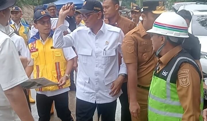 Menteri PU Usulkan Anggaran Rekonstruksi Rp13 Triliun Perbaiki Infrastruktur Sumbar yang Hancur Akibat Bencana