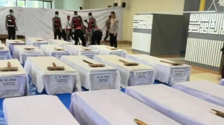Puluhan Korban Bencana Sumbar Dimakamkan Massal, Polda Amankan Sampel DNA