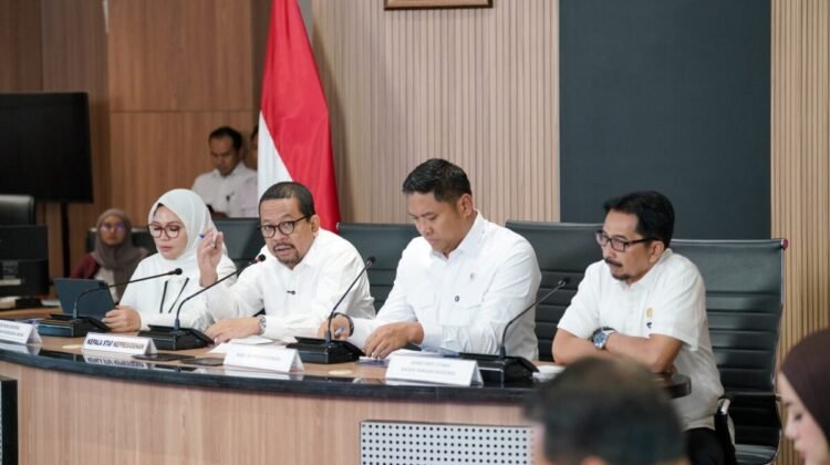 Presiden Prabowo Bidik 100 GW PLTS, KSP Pastikan Pasokan Energi Aman Jelang Idulfitri 2026
