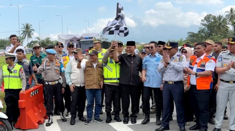 Urai Macet Horor di Sumbar, Pemerintah Resmi Berlakukan Sistem Satu Arah Padang-Padang Panjang