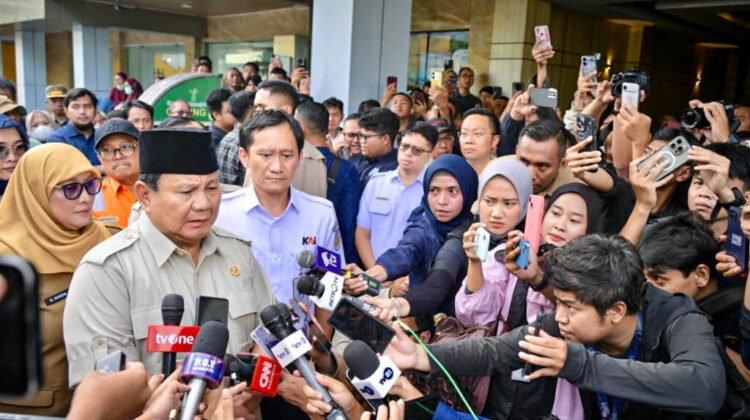 Jenguk Korban Kecelakaan Kereta di Bekasi, Presiden Prabowo Setujui Pembangunan “Flyover” Darurat