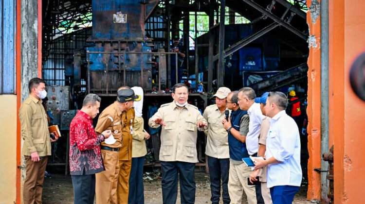 Prabowo Targetkan Indonesia Bebas Sampah dalam 3 Tahun, Lirik Genteng dari Limbah untuk Bedah Rumah