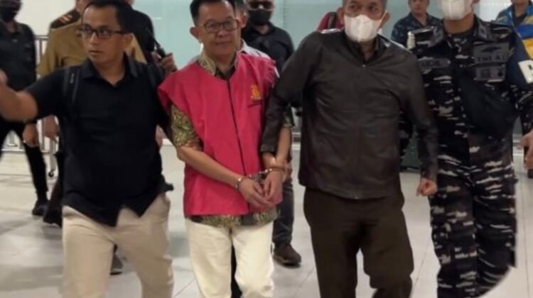 Ditangkap di Jakarta, Anggota DPRD Sumbar Beny Saswin Dibawa ke Kejati Sumbar