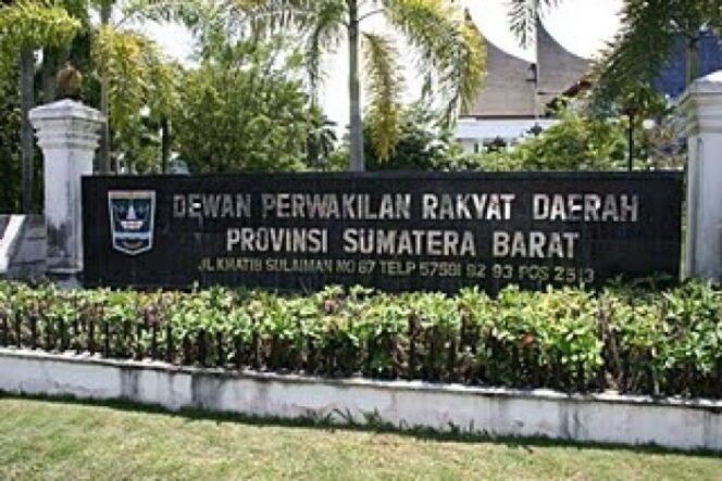 
Gedung DPRD Sumatera Barat/ Istimewa