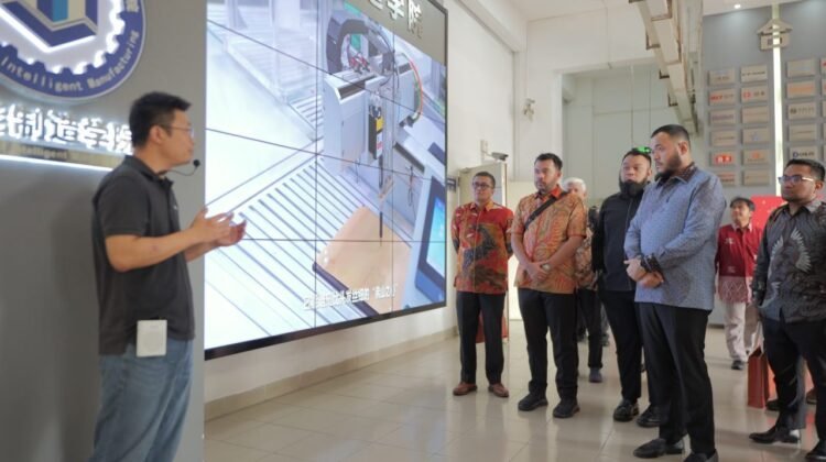 Wako Fadly Amran Boyong Rektor di Padang Jajaki Kerjasama ke China