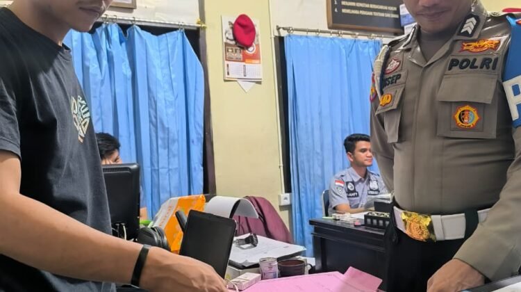Bekuk Pengedar Narkoba di Solok, Polisi Nyamar Jadi Pembeli