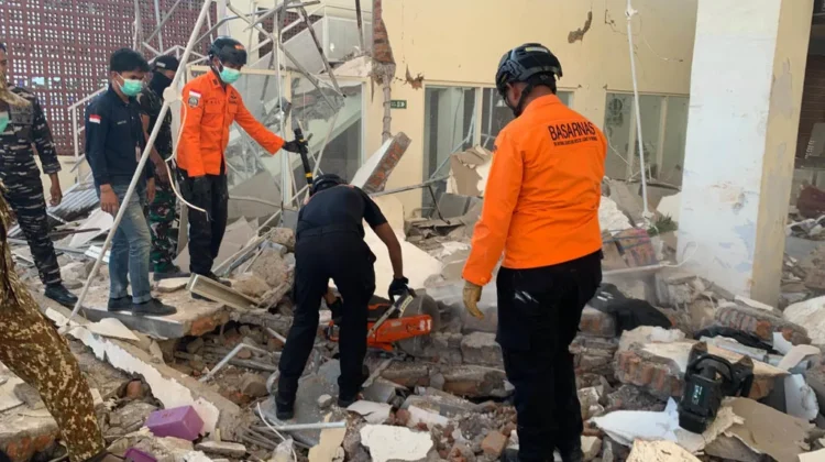 Update Gempa NTT Malam Ini: Korban Meninggal Capai 38 Orang, Ribuan Warga Mengungsi