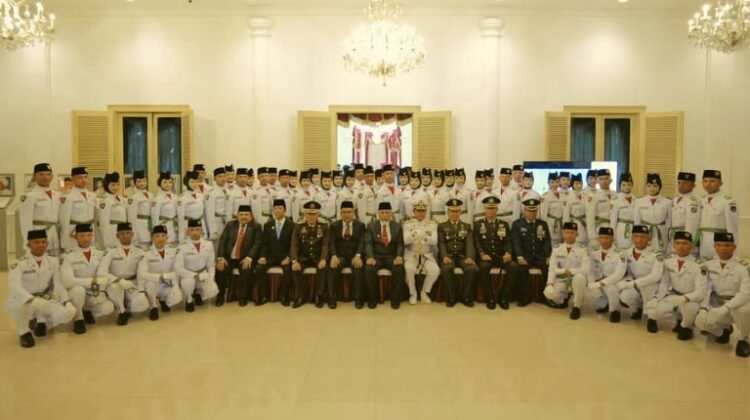 Mahyeldi Kukuhkan Paskibraka Sumbar 2026, Sampaikan Pesan Ini 