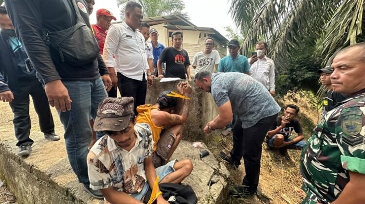 Polres Dharmasraya Grebek 4 Pelaku Pesta Sabu, Salah Satunya Perempuan