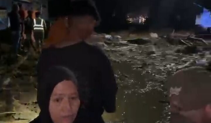Imbas Galodo di Komplek Perkantoran Bupati Solok, Jalur Padang-Solok Putus Total