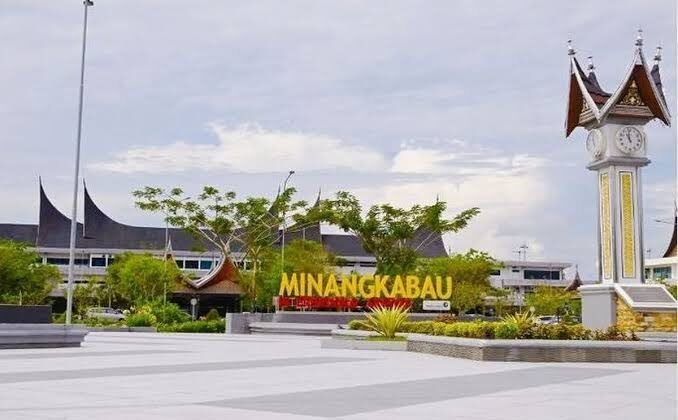 Dampak Erupsi Gunung Anak Krakatau, 56 Penerbangan dari BIM Dibatalkan
