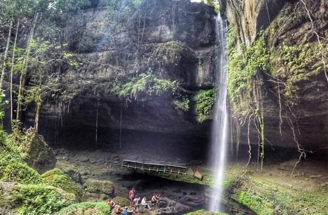 Air Terjun Lubuak Bulan, Hidden Gem Sumatera Barat yang Bikin Penasaran