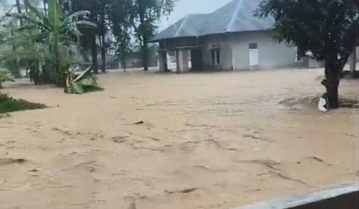 70 Persen Lahan Sumbar Berlereng Curam, Ini Daerah Paling Rapuh Disapu Banjir