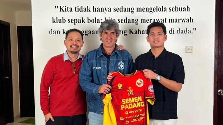 Teco Resmi Nahkodai Semen Padang, Bawa Target Kembali ke Super League
